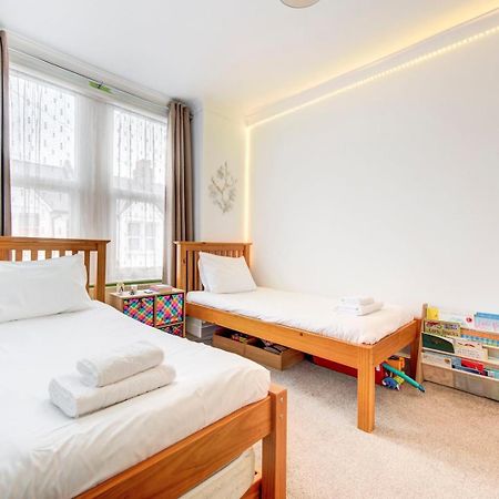 Guestready - Tranquility Near Shepherd'S Bush London Kültér fotó
